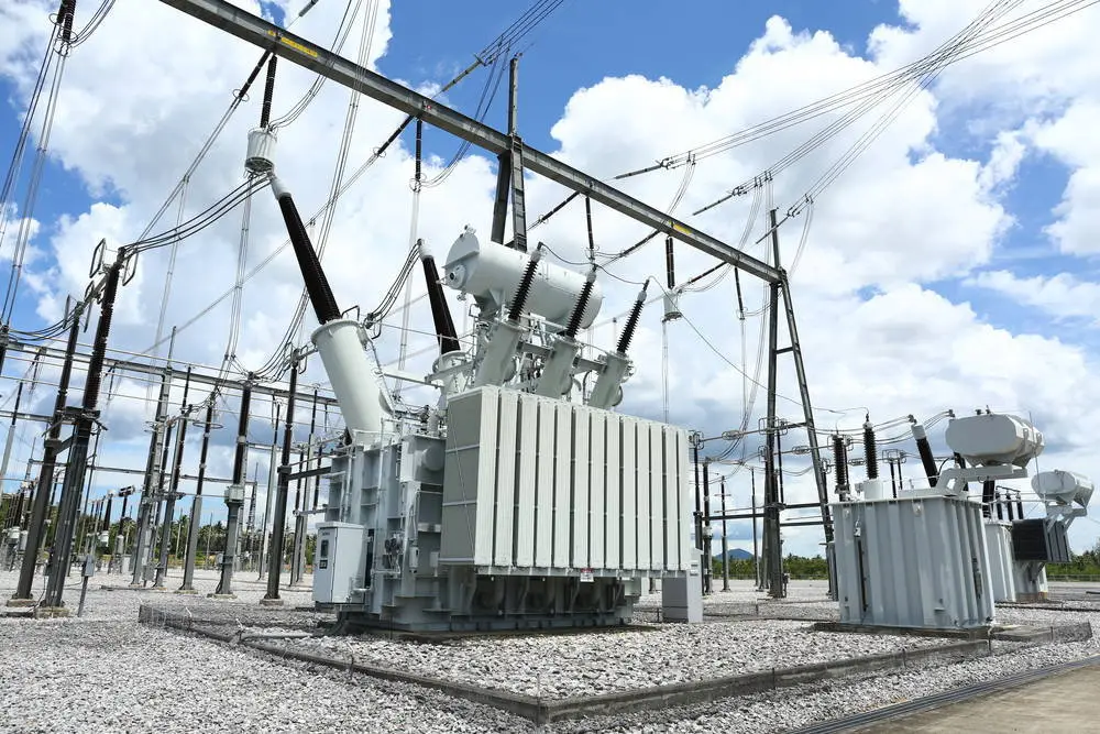 Subestación eléctrica y equipos de interrupción